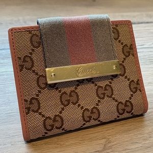 Beautiful USED Gucci Wallet